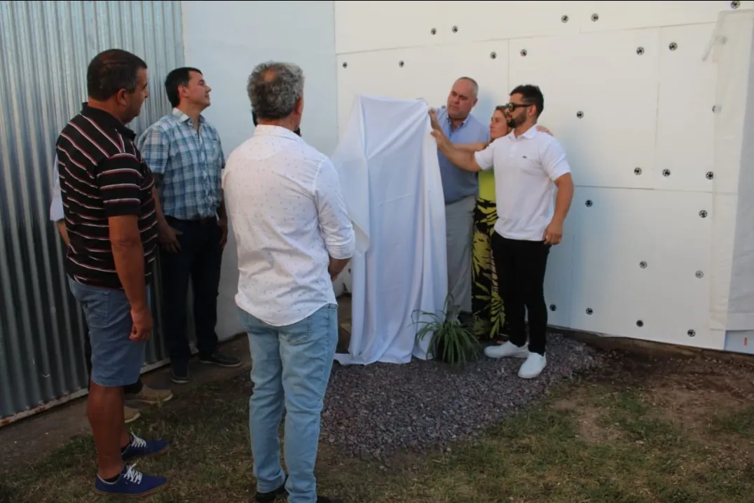 Screenshot_20231208-062626_WhatsApp