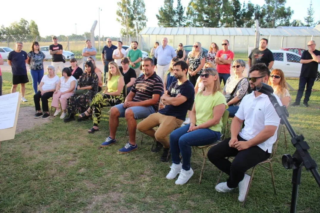 Screenshot_20231208-062712_WhatsApp