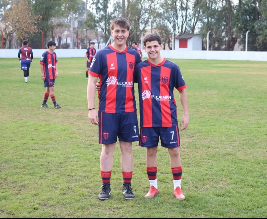 Screenshot_20250608-045448_WhatsApp