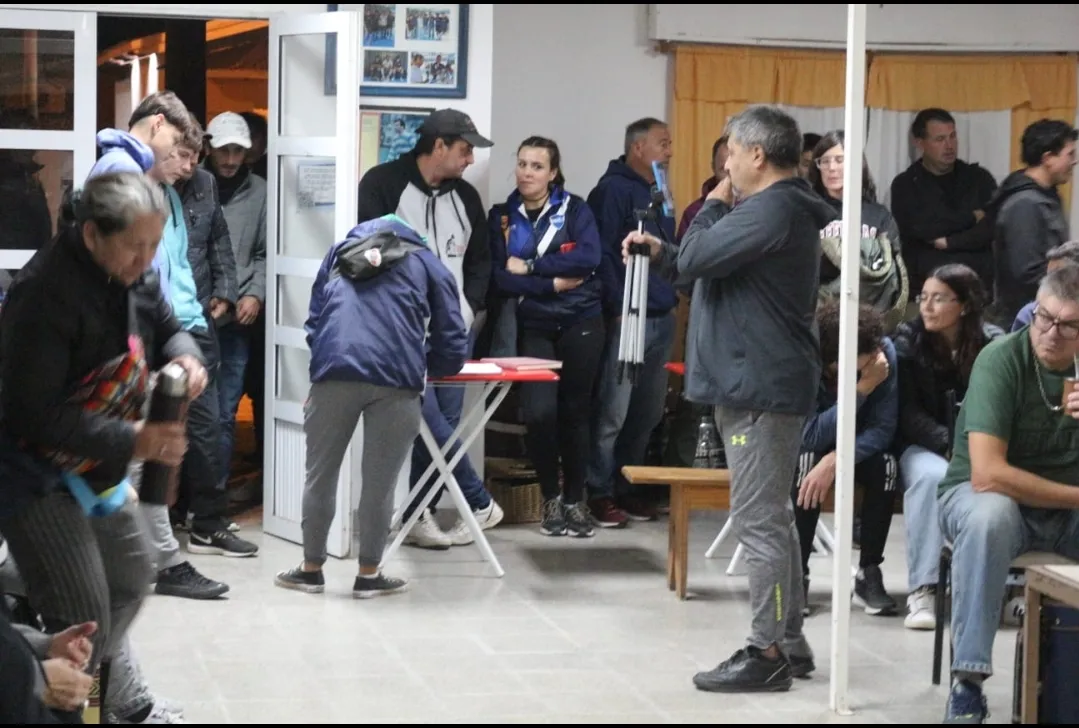 Screenshot_20250506-062309_WhatsApp