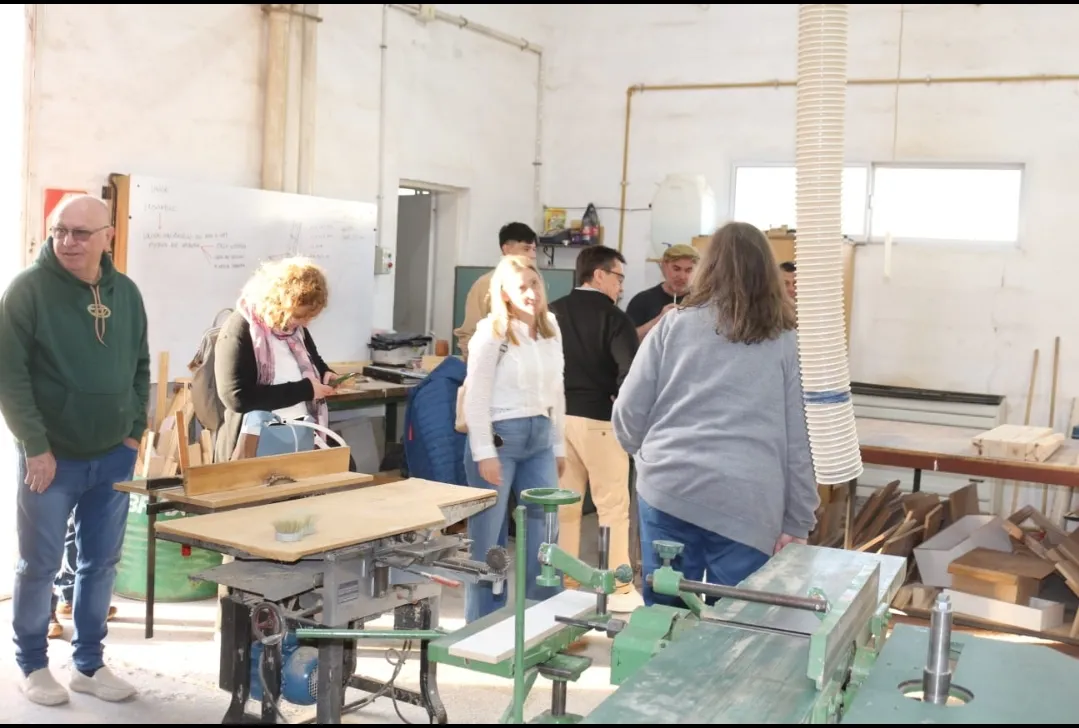 Screenshot_20250910-063648_WhatsApp