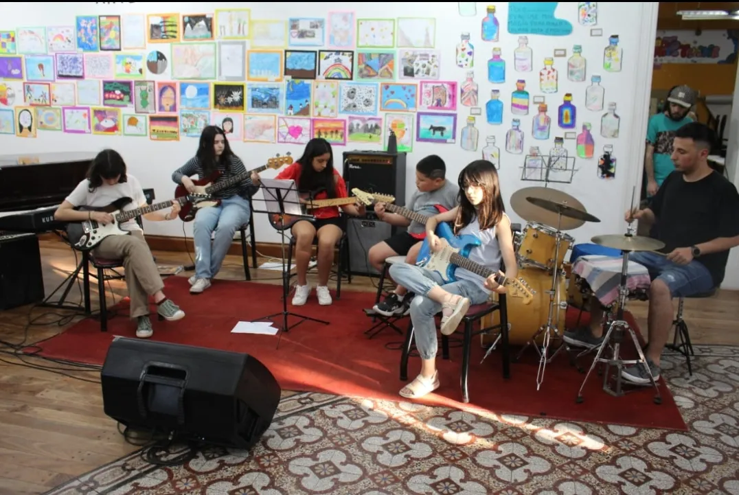 Screenshot_20231216-045602_WhatsApp