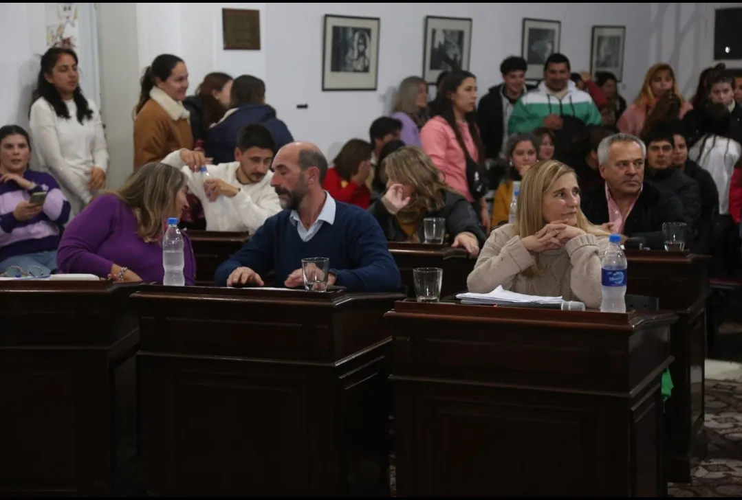 Screenshot_20250613-061329_WhatsApp