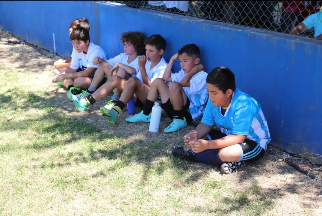 Screenshot_20231211-030346_WhatsApp