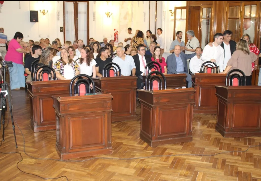 Screenshot_20231212-063717_WhatsApp