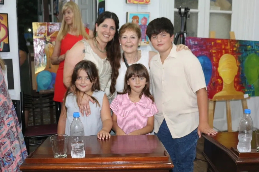 Screenshot_20251211_064255_WhatsApp