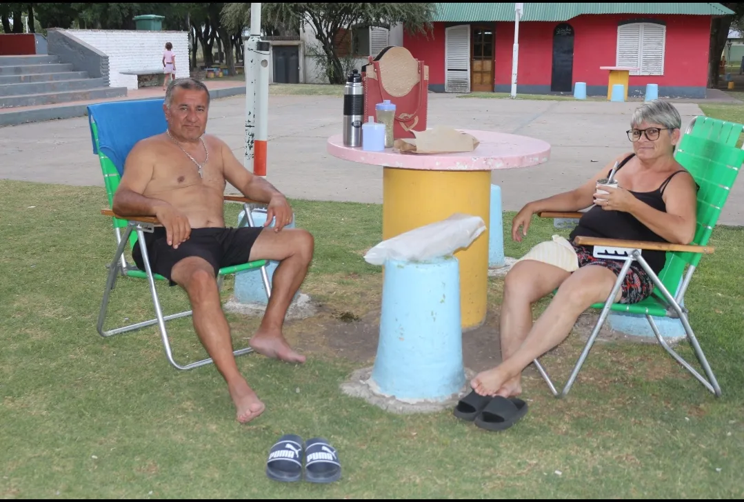 Screenshot_20250124-015659_Photos