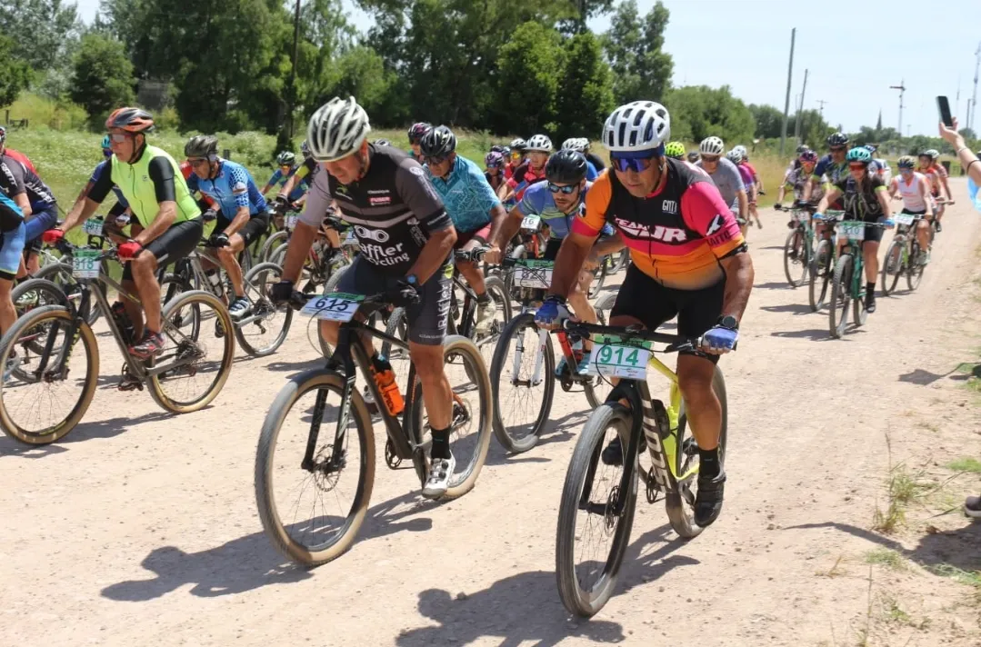 Screenshot_20251208_072156_WhatsApp