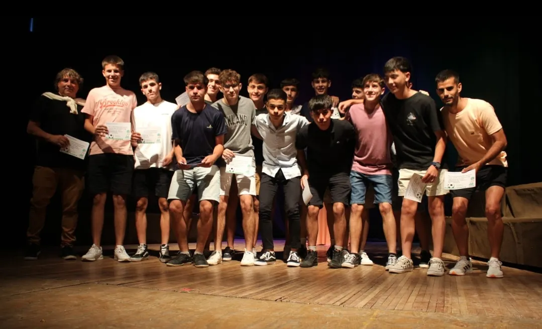 Screenshot_20231231-065339_WhatsApp