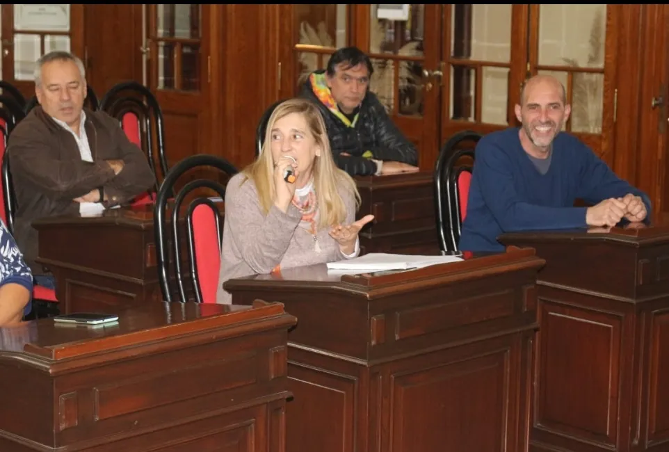 Screenshot_20250716-065359_WhatsApp