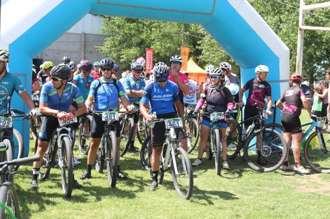 Screenshot_20251208_072355_WhatsApp