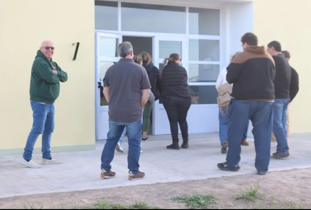 Screenshot_20250910-063924_WhatsApp