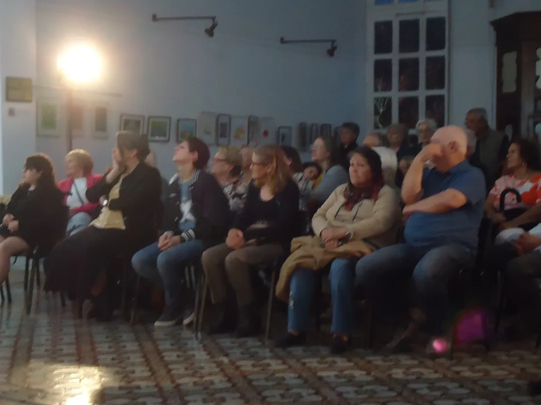 Screenshot_20251109_071738_Gallery