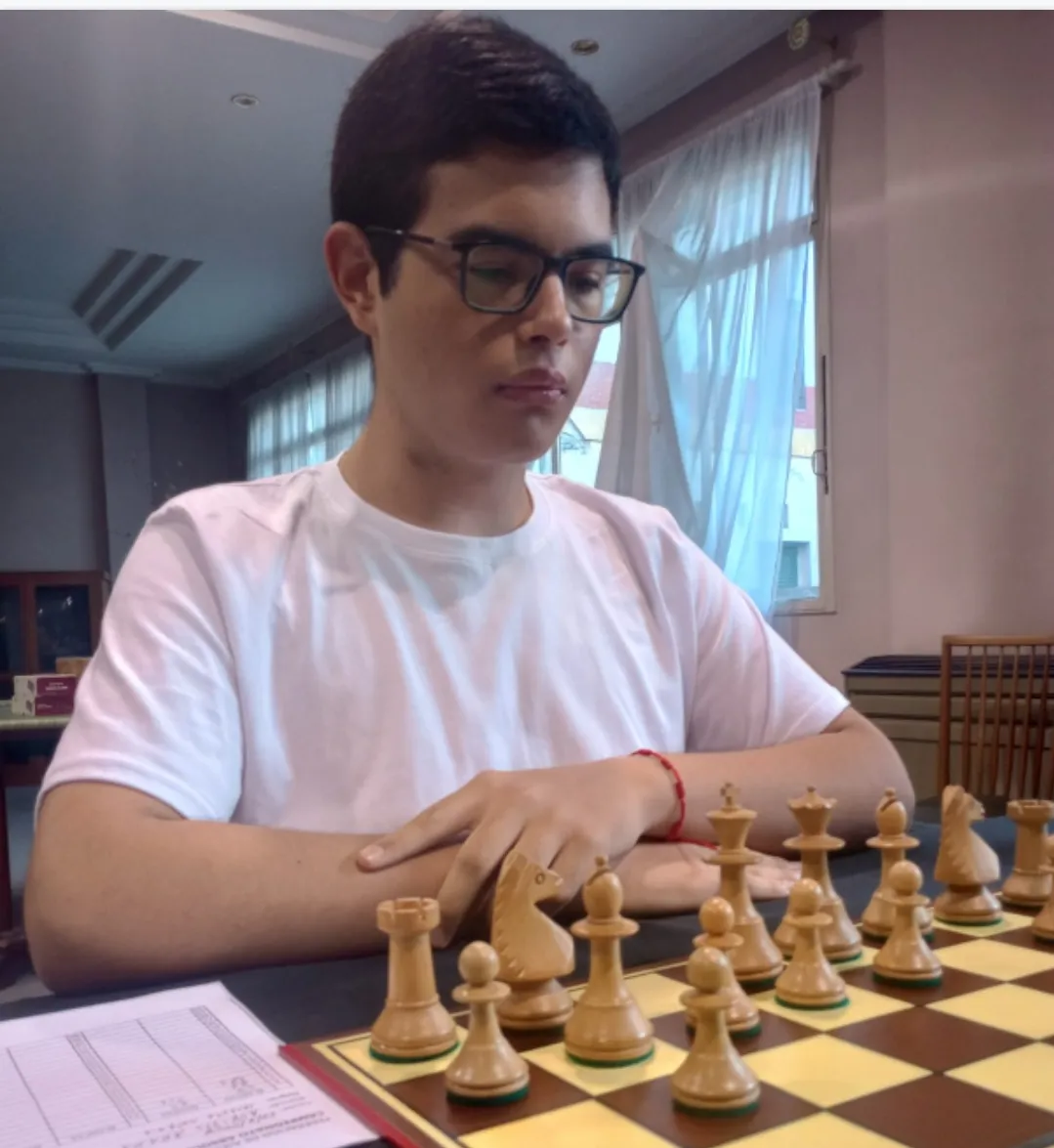 Screenshot_20250115-063601_WhatsApp