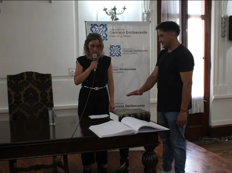 Screenshot_20231212-063803_WhatsApp