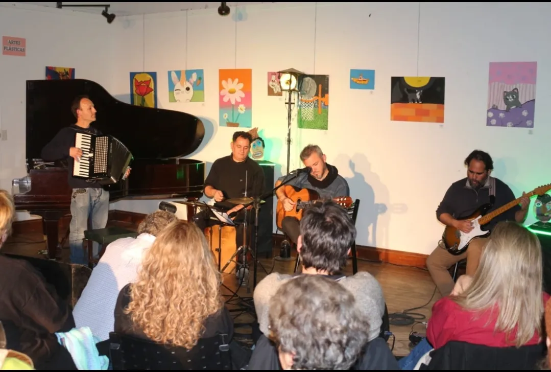 Screenshot_20250719-083004_WhatsApp