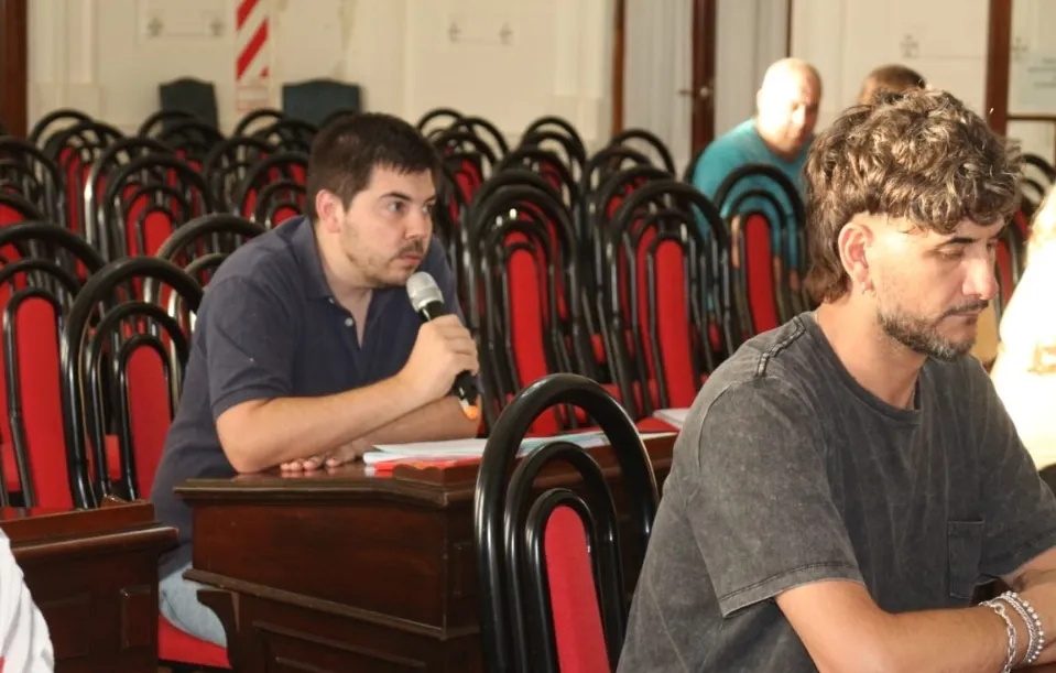 Screenshot_20251202_065958_WhatsApp