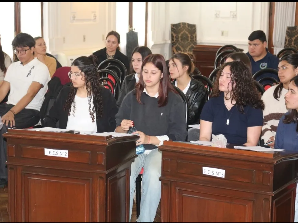 Screenshot_20250927-050823_WhatsApp