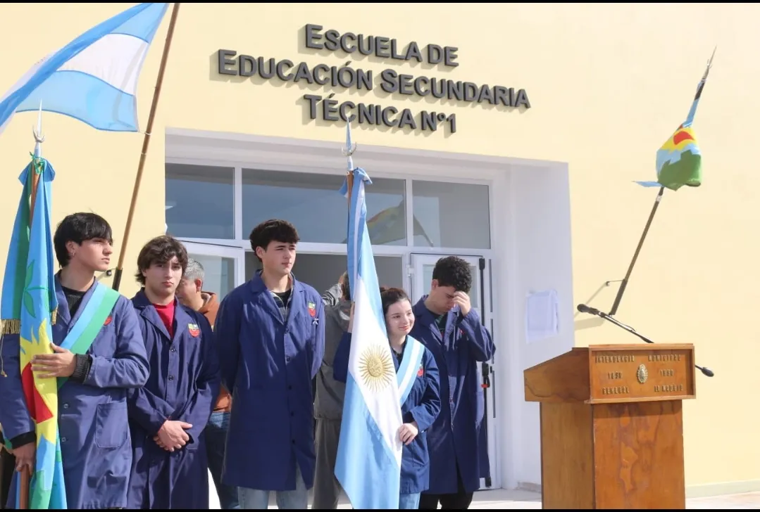 Screenshot_20250812-065702_WhatsApp