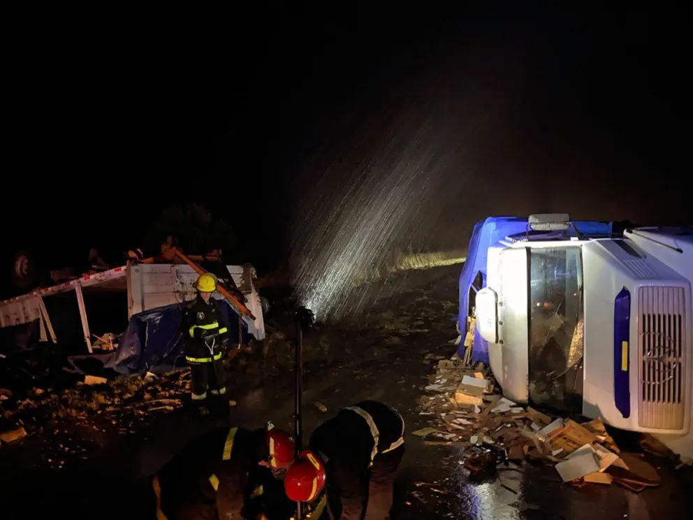 imagen vuelco camion