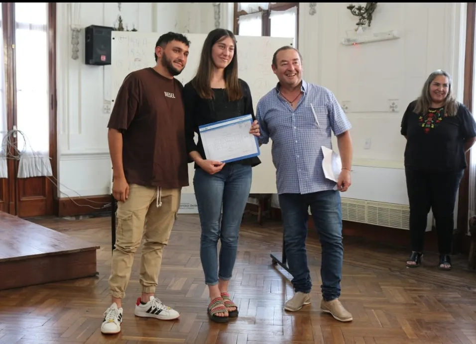 Screenshot_20241206-064419_WhatsApp