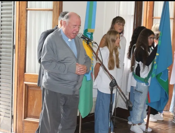 Screenshot_20250215-070903_WhatsApp