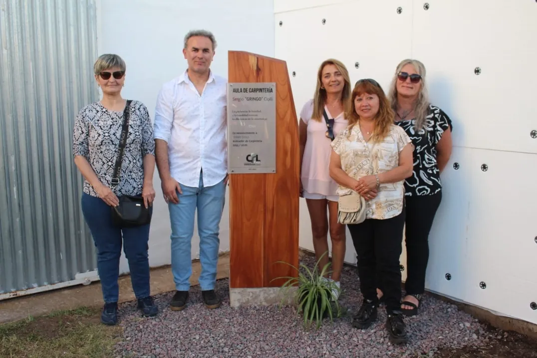 Screenshot_20231208-062801_WhatsApp