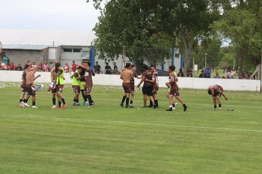 Screenshot_20251215_070444_WhatsApp