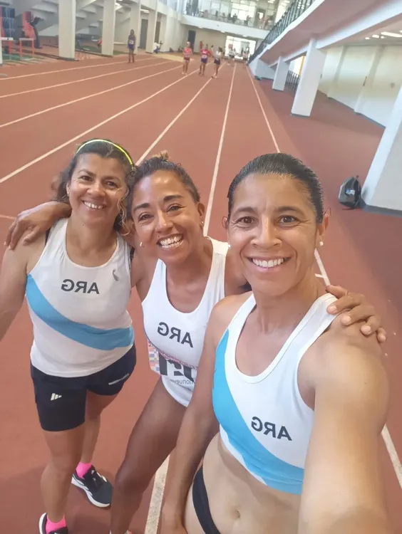 Screenshot_20251127_065903_WhatsApp