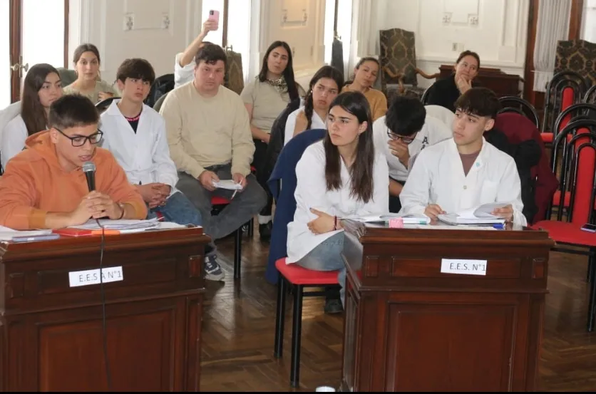 Screenshot_20250927-050915_WhatsApp