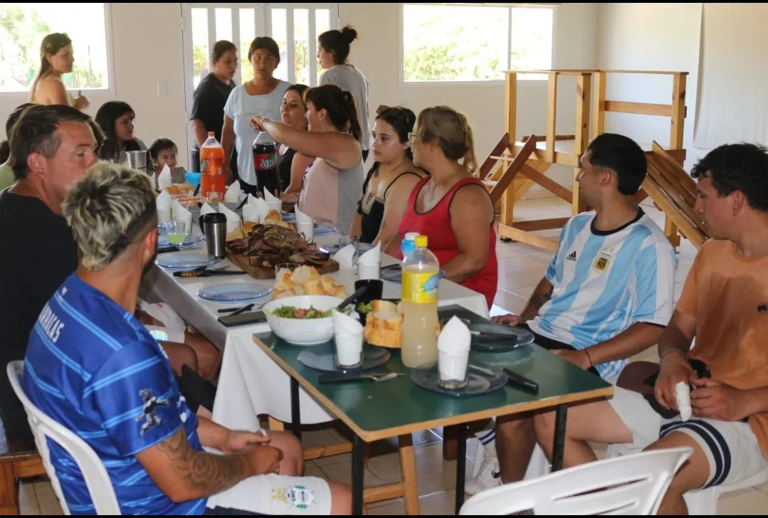 Screenshot_20241214-064800_WhatsApp