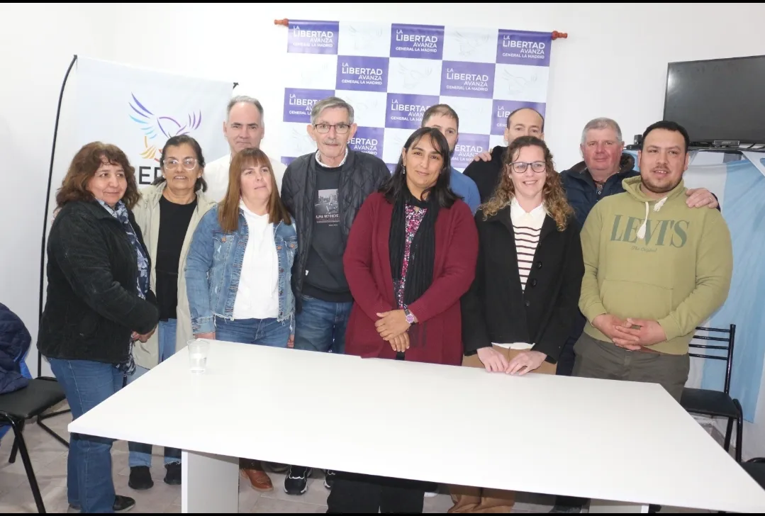 Screenshot_20250808-224553_WhatsApp