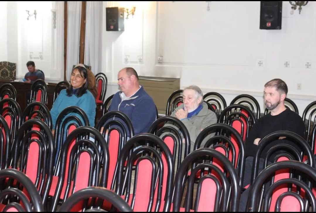 Screenshot_20250926-070812_WhatsApp