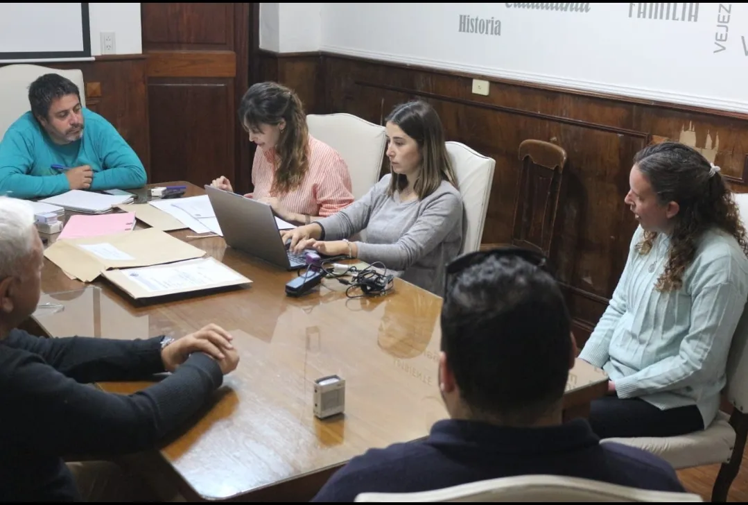 Screenshot_20250506-062428_WhatsApp