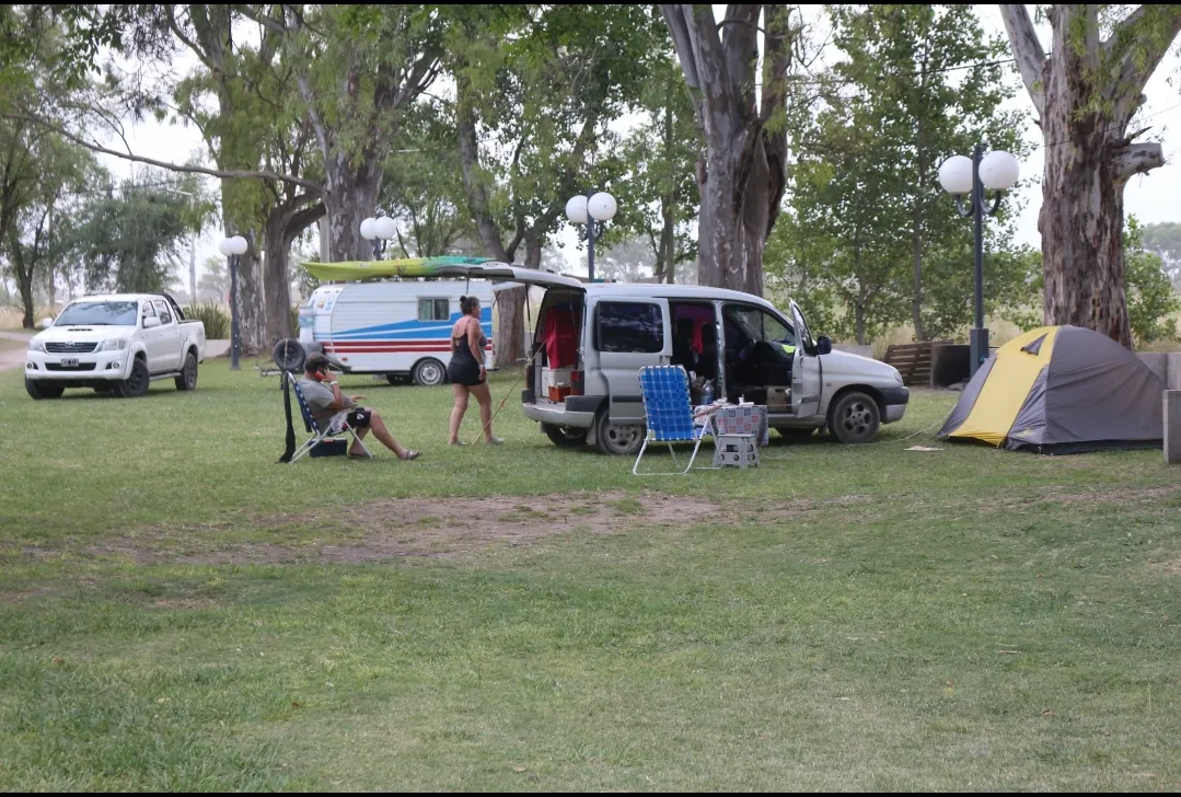 Screenshot_20250124-015553_Photos