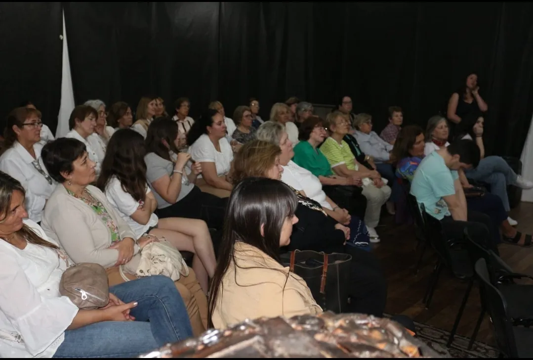 Screenshot_20241019-050000_WhatsApp