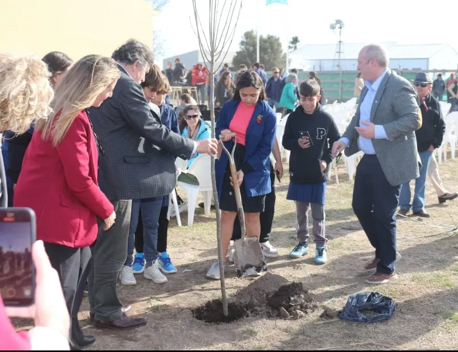 Screenshot_20250812-065149_WhatsApp