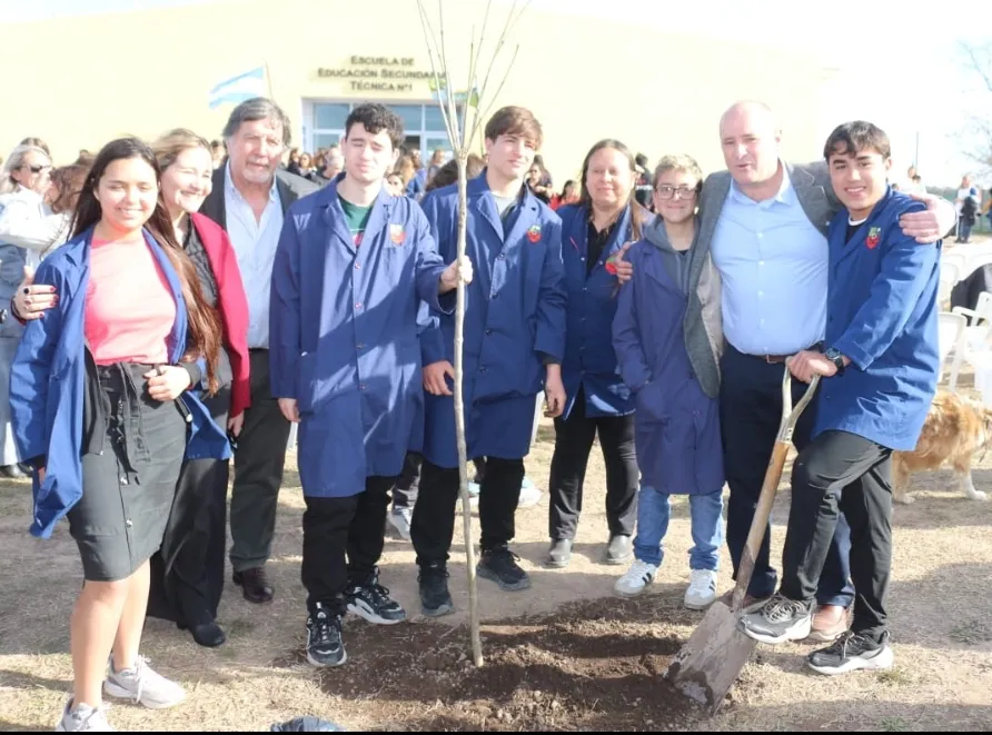 Screenshot_20250812-065112_WhatsApp