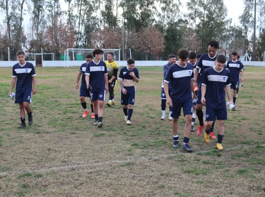 Screenshot_20240618-003300_WhatsApp