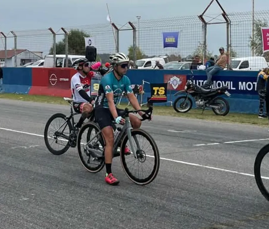 Screenshot_20250504-185043_Facebook