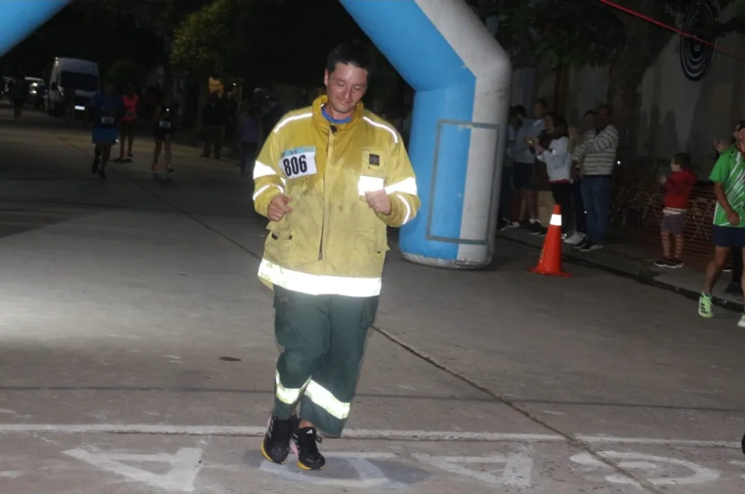 Screenshot_20251130_084453_WhatsApp