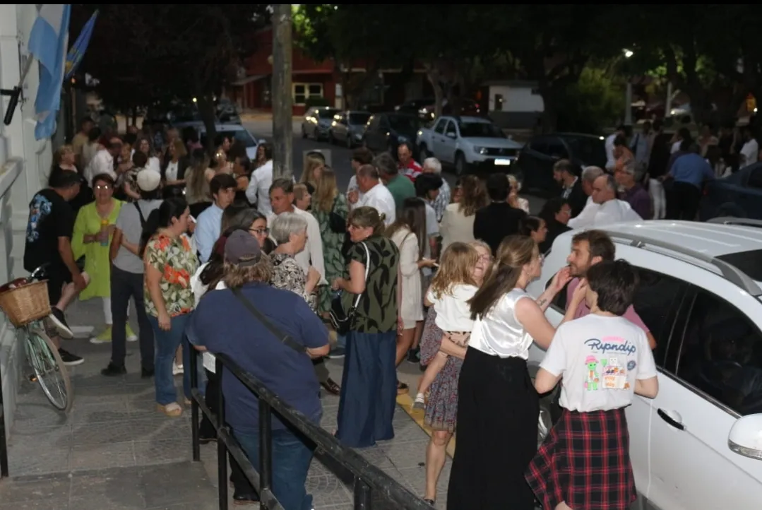 Screenshot_20251211_064115_WhatsApp