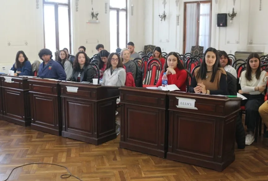 Screenshot_20240913-004925_WhatsApp