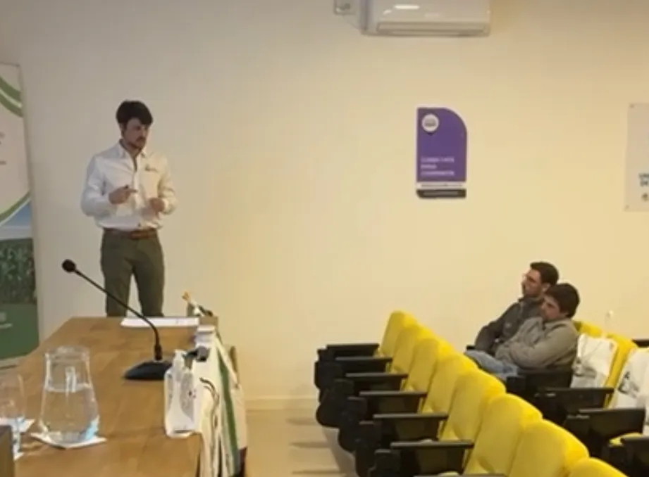 Screenshot_20250814-092951_WhatsApp