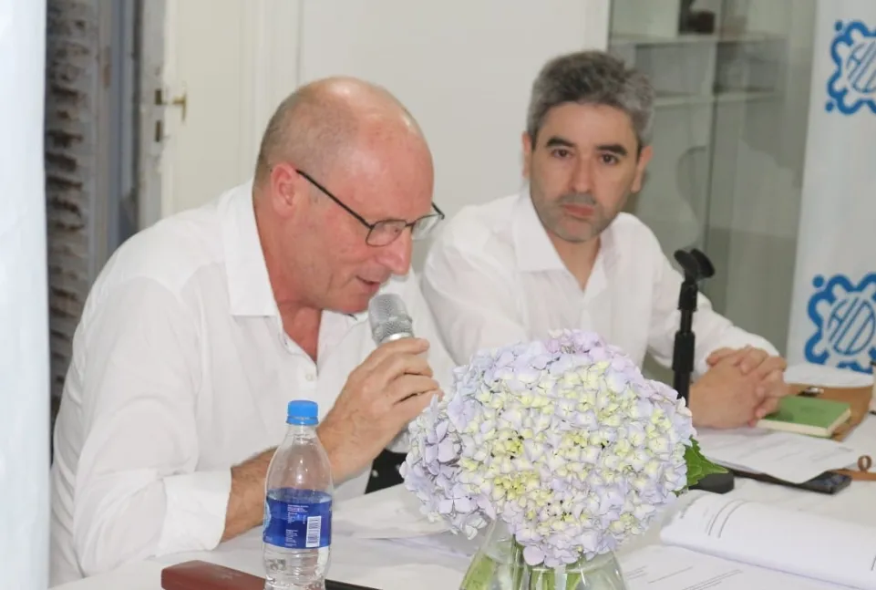 Screenshot_20251211_064406_WhatsApp