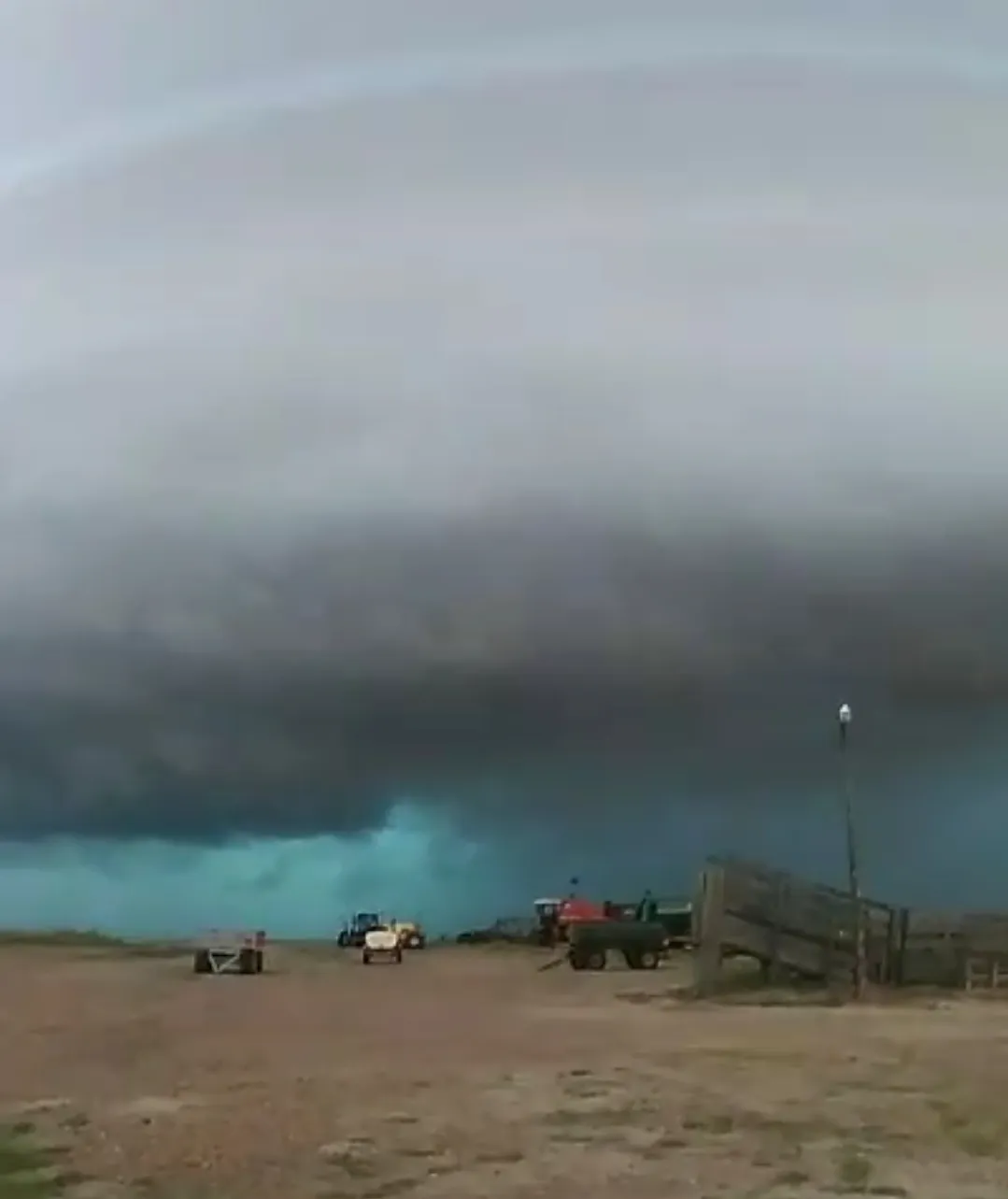 Screenshot_20231218-062458_Gallery