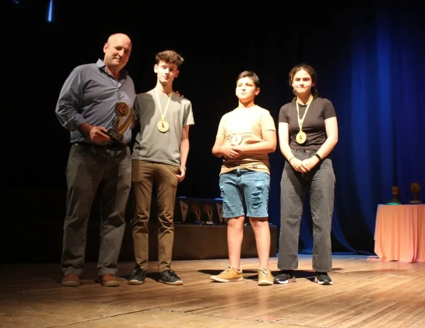 Screenshot_20231231-064854_WhatsApp