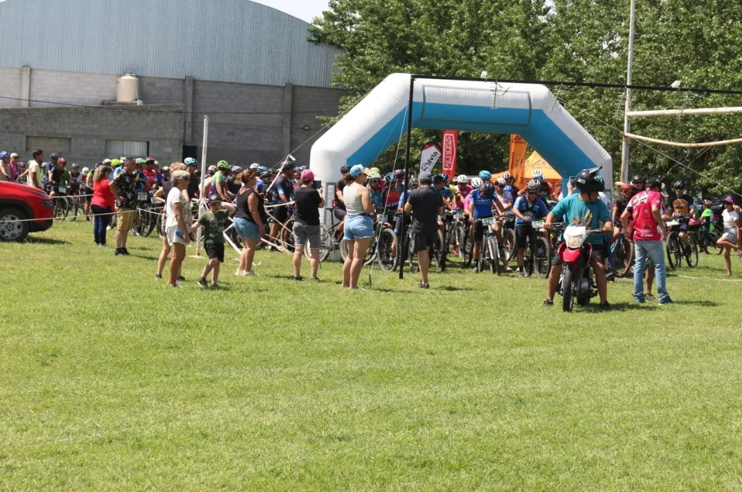 Screenshot_20251208_072319_WhatsApp