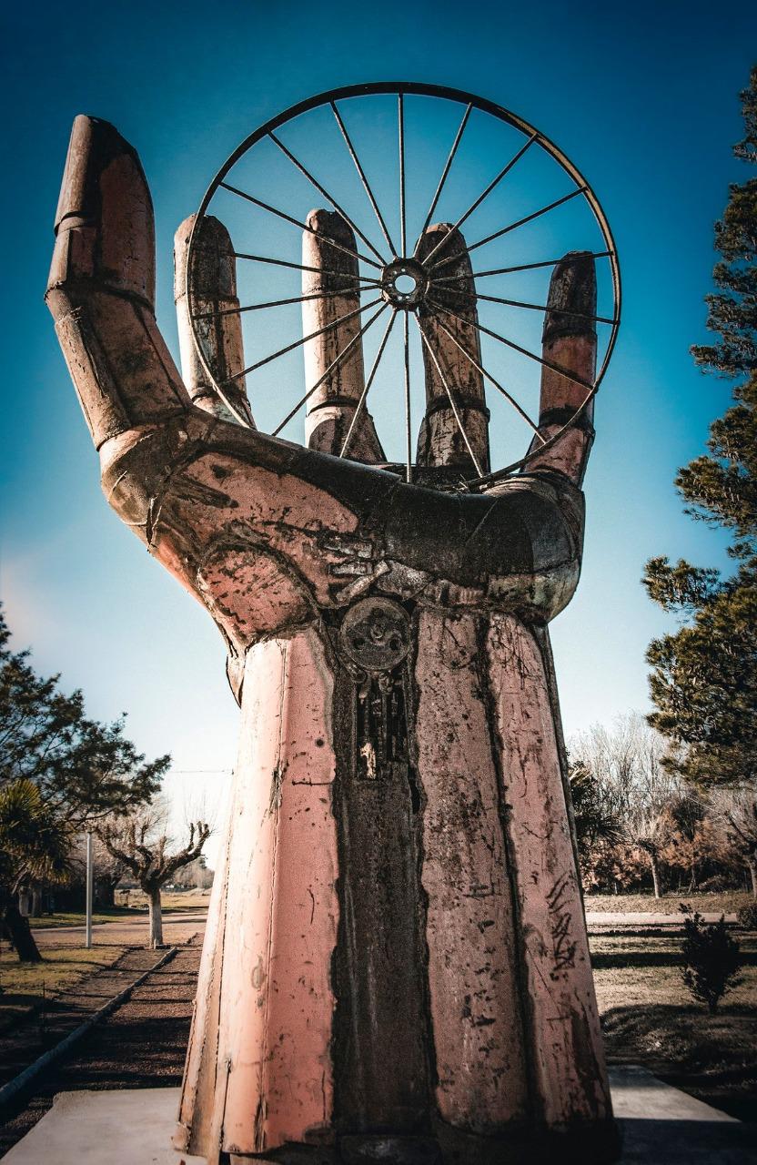 imagen escultura libano