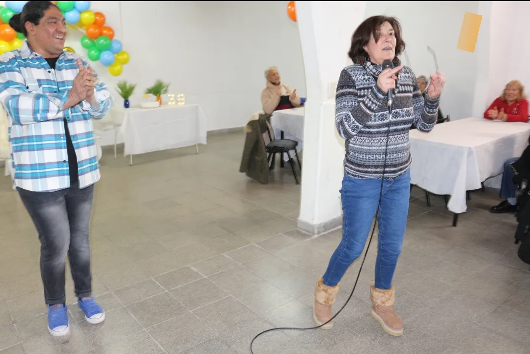 Screenshot_20240707-233645_Photos